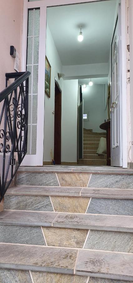 Apartment Panos *
